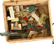 Boite en bois contenant de nombreux sold