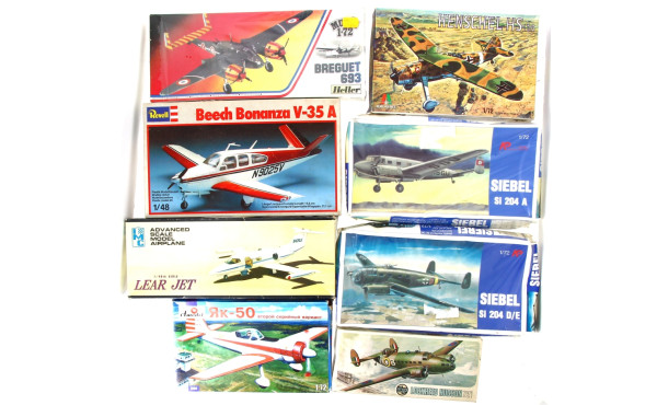 10 maquettes d'avions vintages 1/72 (cai