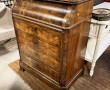 Commode dite chemin de fer en placage de