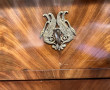 Commode de style Empire en acajou et pla