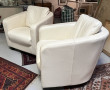 4 fauteuils gondoles en cuir crème (qq t
