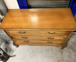 Commode de chambre ouvrant à 3 tiroirs, 