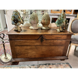 Grand coffre ancien, H 70 x L 126 x P 60