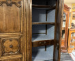 Armoire ancienne à motif d'une étoile
