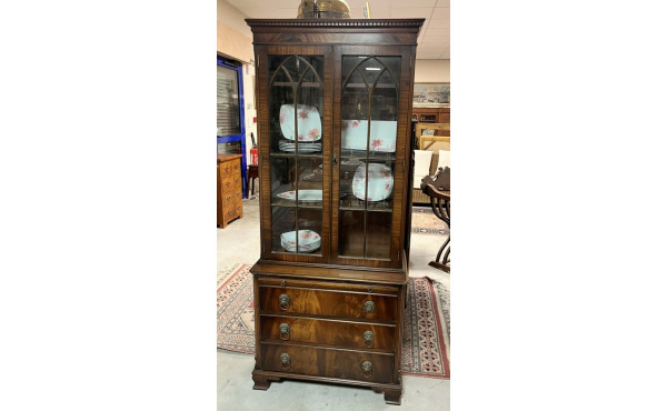 Petite bibliothèque anglaise en placage 