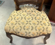 Chaise ancienne de style Louis XV en boi