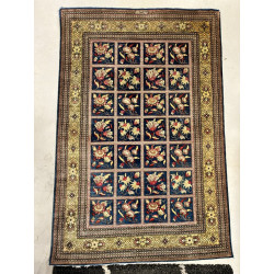 Tapis en soie mercerisée à décor de fleu