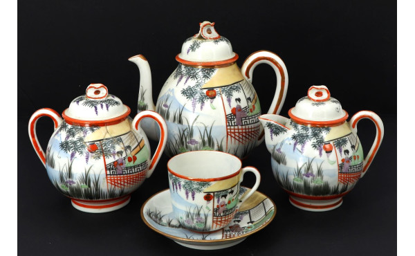 JAPON - Service à thé en porcelaine à dé