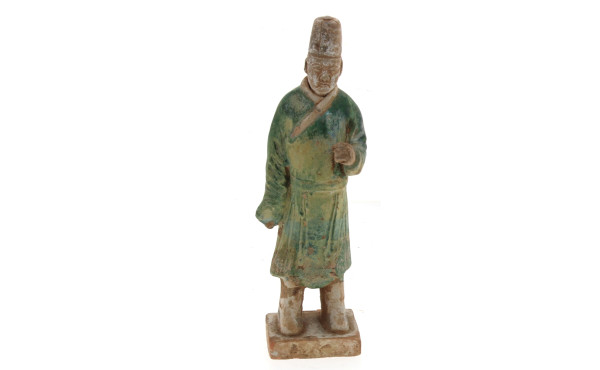 Statuette chinoise en terre cuite patiné