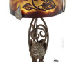 Lampe en fer forgé à décor de rose, form