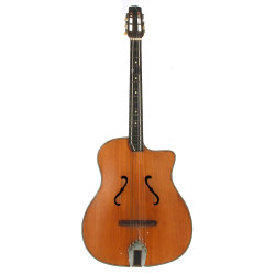 Guitare sèche, dans l'état d'usage, A. V