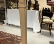 Important miroir à encadrement en bois p