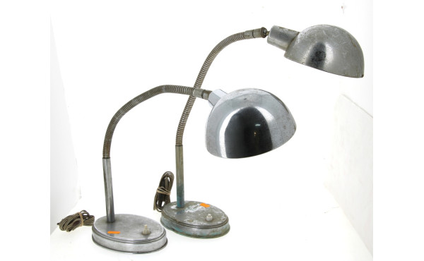 Paire de lampes articulées en métal (piq