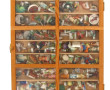 Collection de fèves en porcelaine dans u