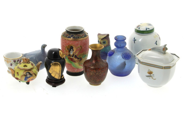 Lot de bibelots décoratifs divers dont 4