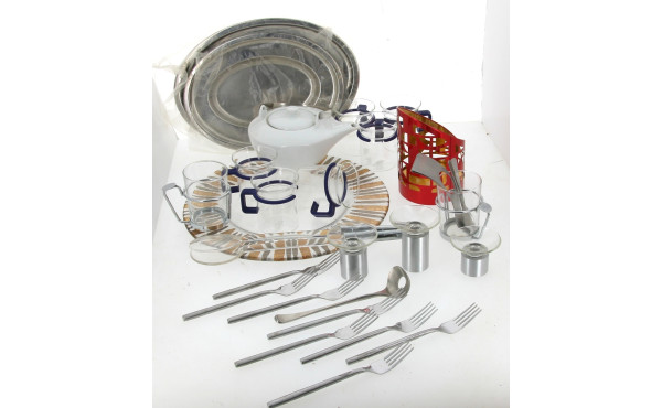 Thème CUISINE DESIGN - Lot comprenant un