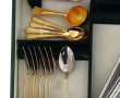 Lot de couverts modernes en inox, plusie