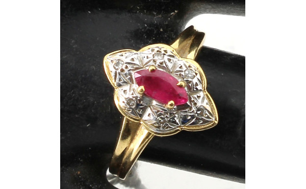 Bague 2 ors 18 cts, poinçon tête d'aigle