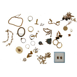 Lot de bijoux fantaisie divers dont brac
