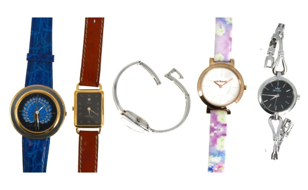 Lot de 5 montres bracelets de dame : Cac