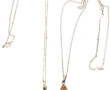 Deux pendentifs en pierre et argent, sur