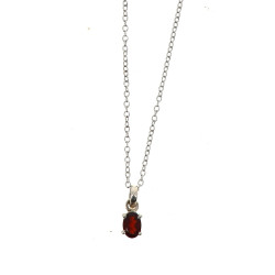 Pendentif en grenat et argent sur chaîne