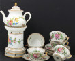 Tisanière en porcelaine blanche et or à 