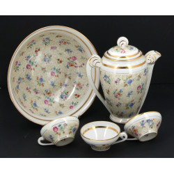 Lot de porcelaines : jatte creuse, verse