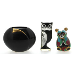 Ourson en porcelaine polychrome et or, t