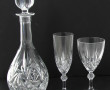 Service de verres à pied en cristal moul