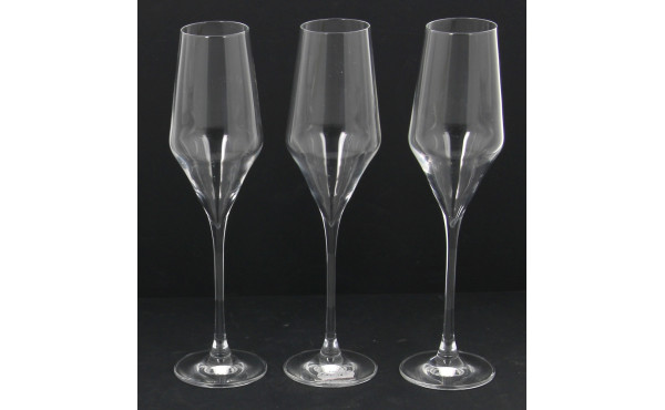 7 flûtes modernes en cristal, H 24,5 cm