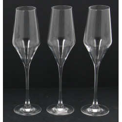 7 flûtes modernes en cristal, H 24,5 cm