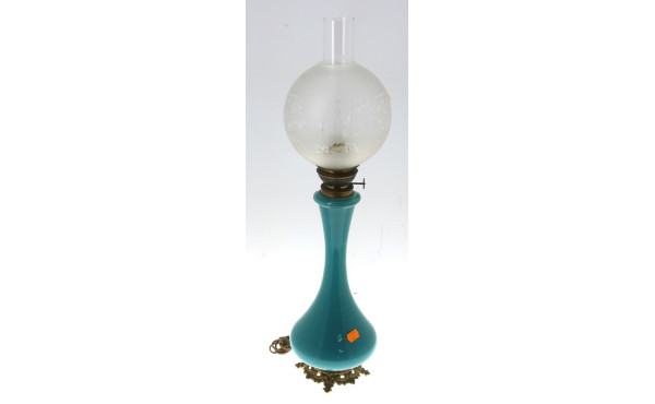 Lampe à pétrole électrifiée en verre cou