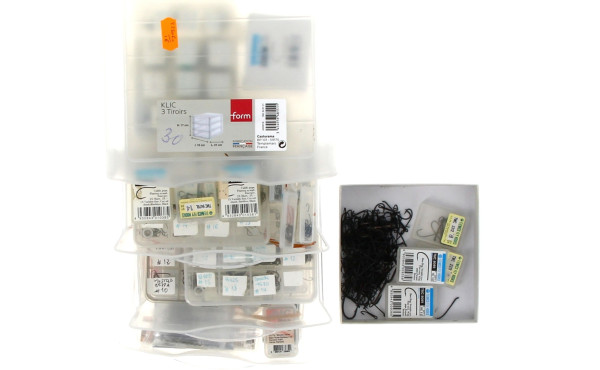 Caisse 21 x 17 x 18 cm à 3 tiroirs en pl