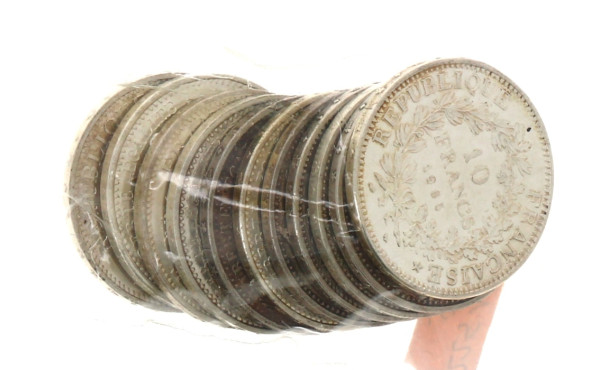 11 pièces de 10 francs argent