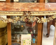 Console de style Louis XVI en bois patin
