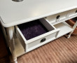 Console blanche moderne ouvrant à 3 tiro