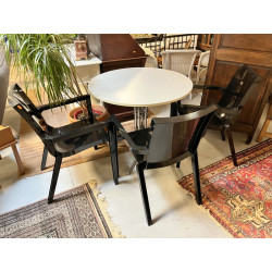 3 fauteuils en polycarbonate noir modèle