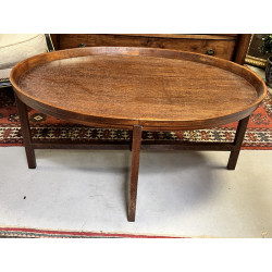 Table basse en placage à plateau ovale, 