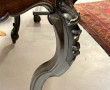 Table de milieu en bois sculpté à deux p