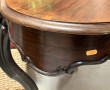 Table de milieu en bois sculpté à deux p