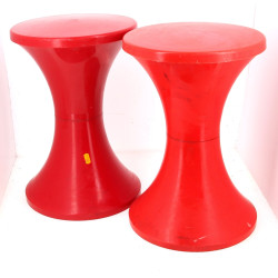 2 tabourets tamtam en plastique rouge et