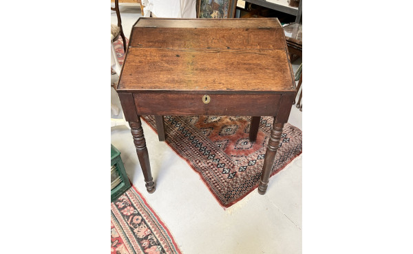 Bureau de pente ancien. H 85 x L 72 x ¨P