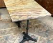Table style bistrot plateau marbre, pièt
