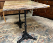 Table style bistrot plateau marbre, pièt