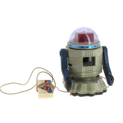 Lot de 4 robots: Steve the butler Playti