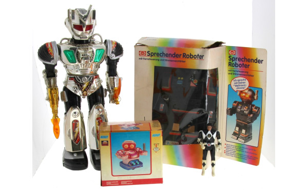 Lot de 3 robots dont un en boite d'origi