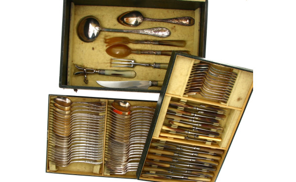 APOLLO - Ménagère en métal argenté décor