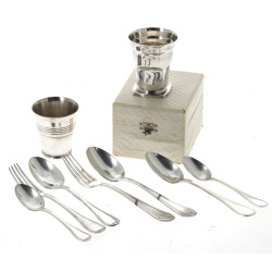 Lot de métal argenté comprenant 2 timbal