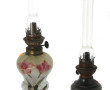 Deux lampes à pétrole anciennes, l'une a